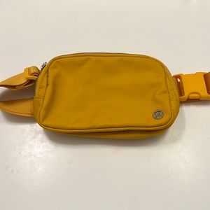 Lulu lemon everywhere belt bag!